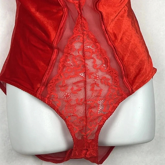 Daisy Fuentes Velvet Molded Cup Lace Push Up Teddy Bodysuit Snap Crotch NWT Sz L - Picture 6 of 16